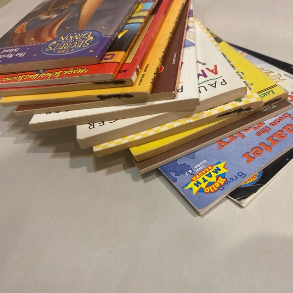 🎉2/30 Set of 12 Books Early Reader RL3 Illustrated Elementary School Stories - Picture 5 of 9